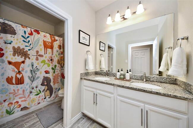 Building Photo - 25119 Sundance Park Ln