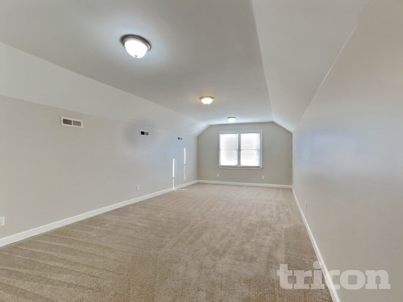 Building Photo - 140 Golden Oats Dr