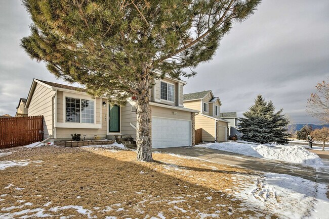 Building Photo - 5257 Pioneer Mesa Dr