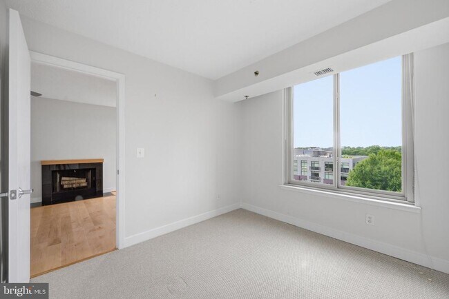 Building Photo - 7500 Woodmont Ave