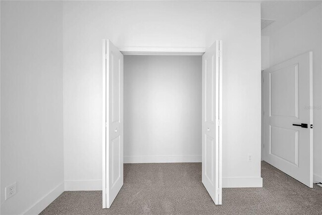 Building Photo - 17135 SW 41st Ct