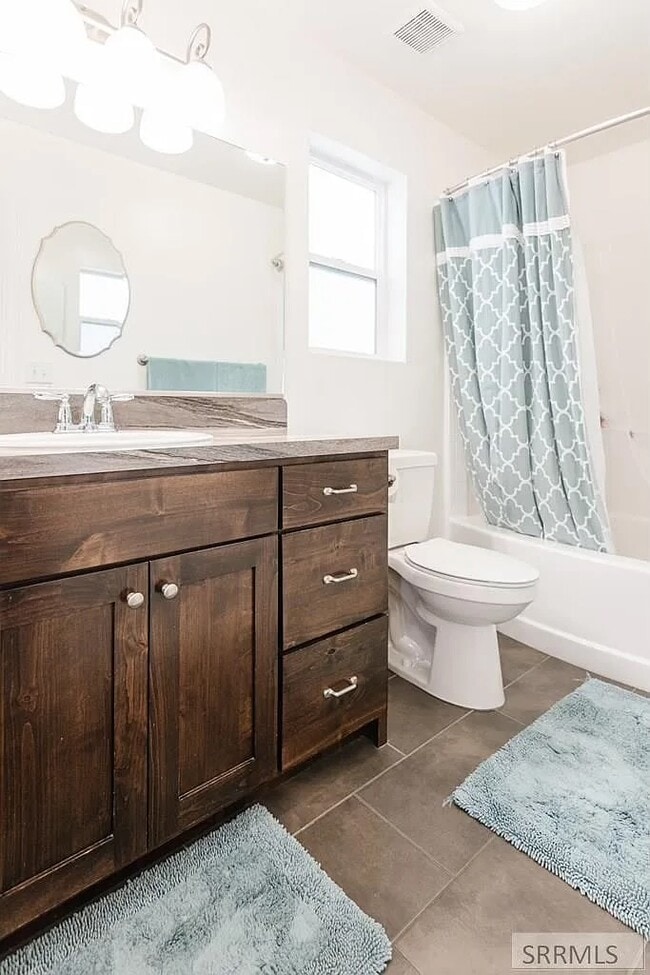 Building Photo - 3920 Flint Ave