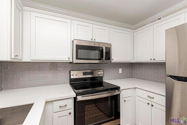 Building Photo - 9506 Jefferson Hwy