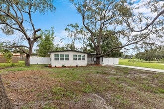 Building Photo - 715 W Bougainvillea Ave