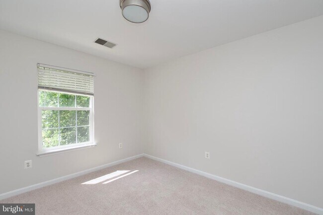 Building Photo - 8393 Jovin Cir