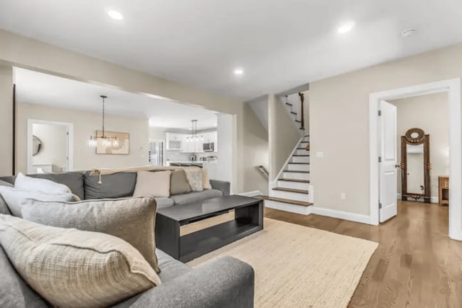 Building Photo - 19 Ellis St