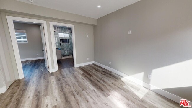 Building Photo - 2123 S Orange Dr
