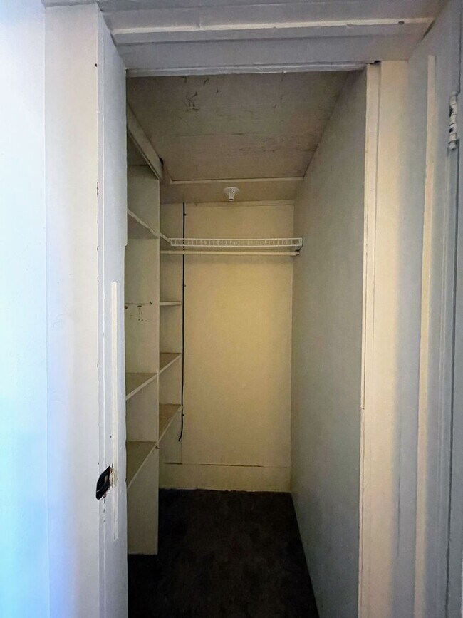 Building Photo - Charming 2BR/1BA Corner Lot Home with Shop & Fenced Yards