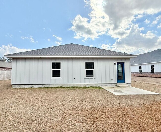 Building Photo - 3278 Bernath Dr