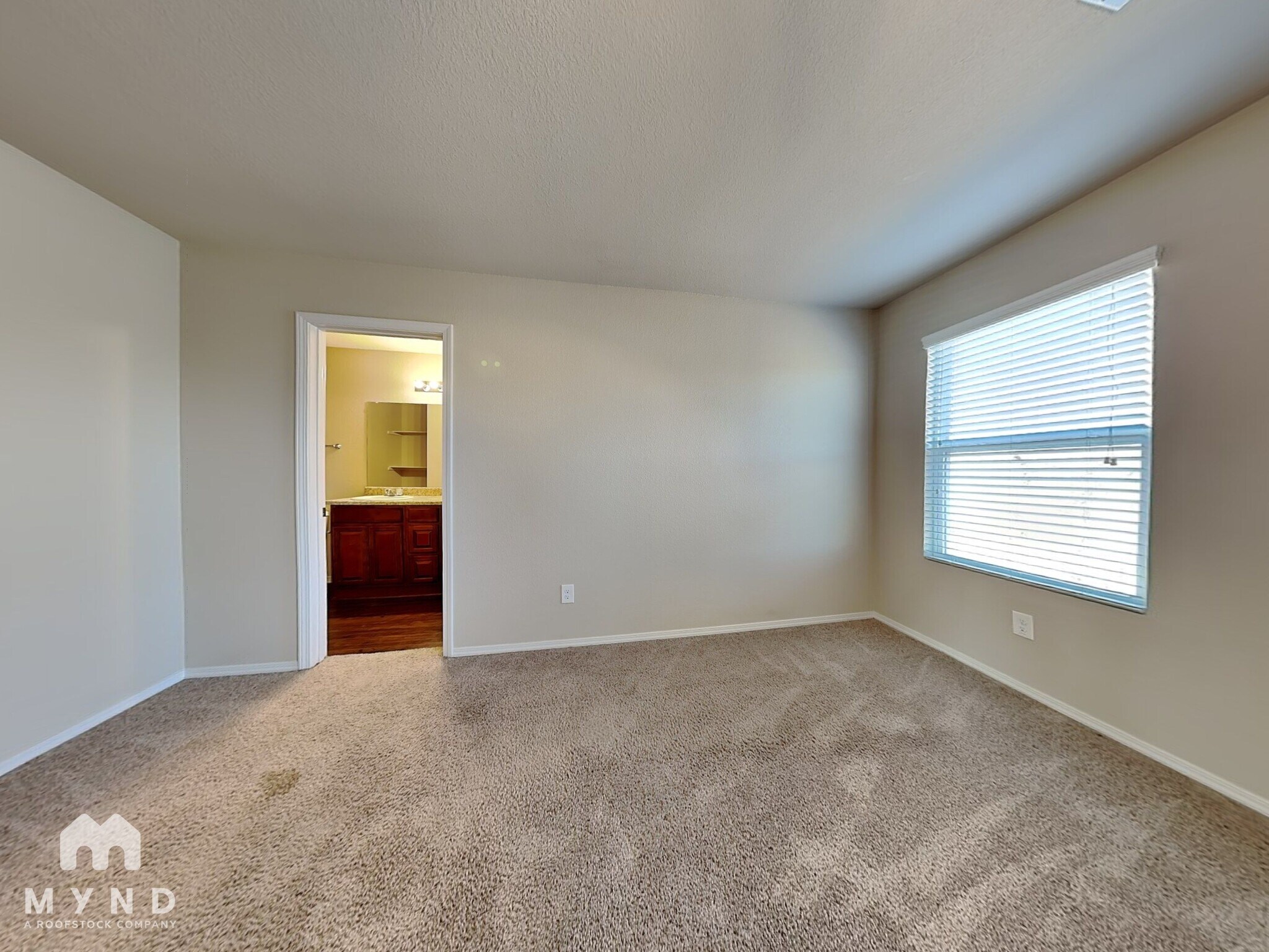 Building Photo - 938 Pinehurst Loop