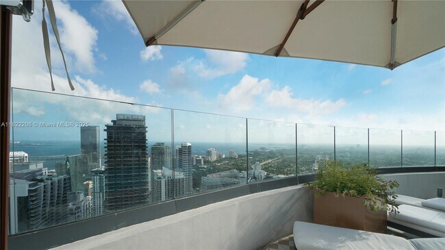 Building Photo - 801 S Miami Ave
