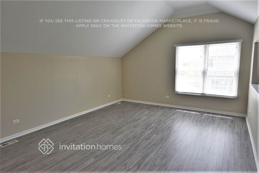 Building Photo - 16332 Hidden River Dr