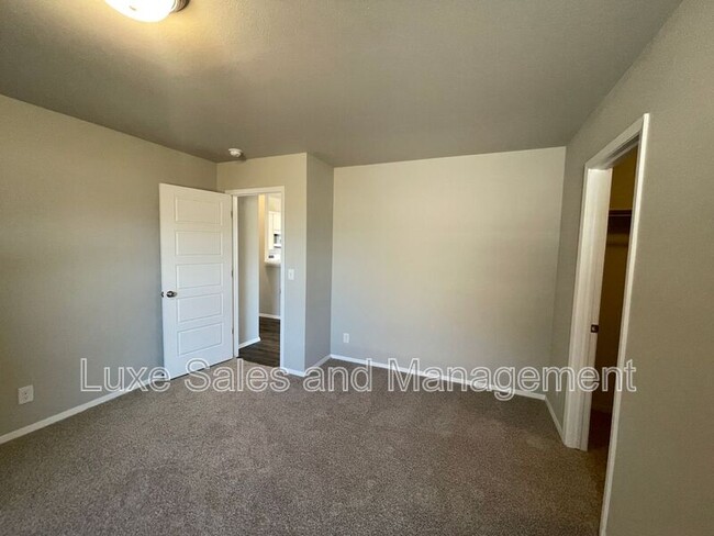 Building Photo - 16126 S 88th E Ave