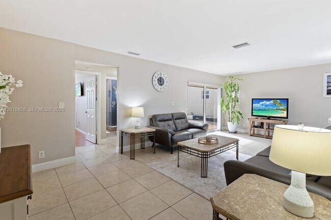 Building Photo - 4119 Coral Springs Dr