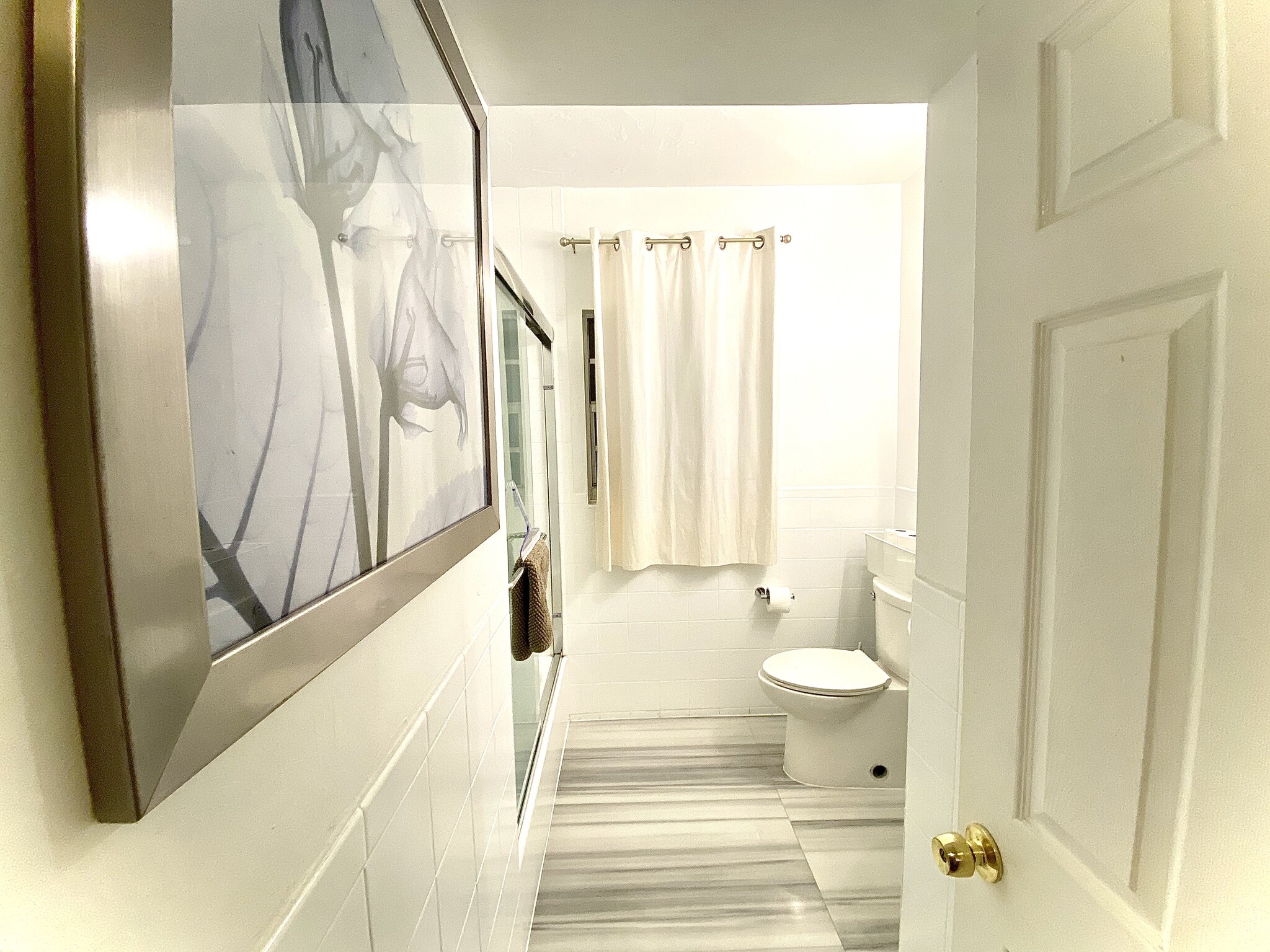 Building Photo - 500 NE 62nd St