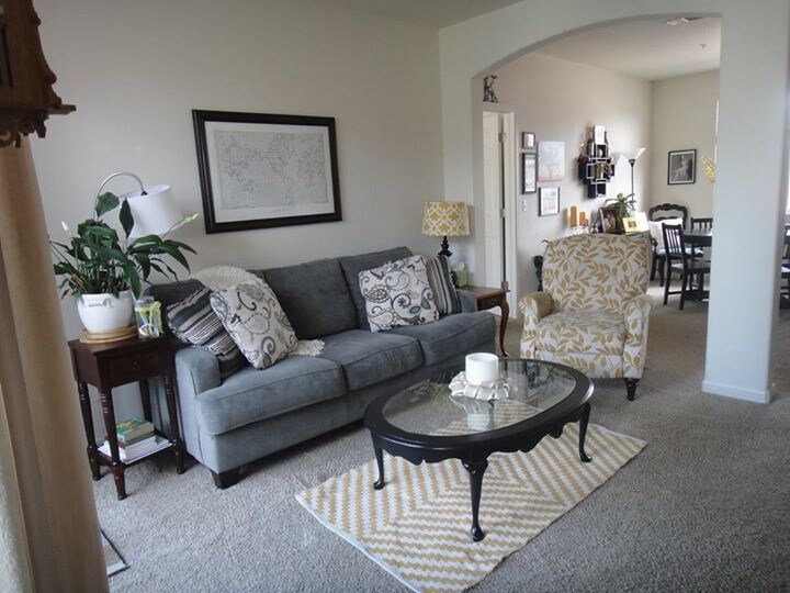 Building Photo - 2862 Kansas Dr