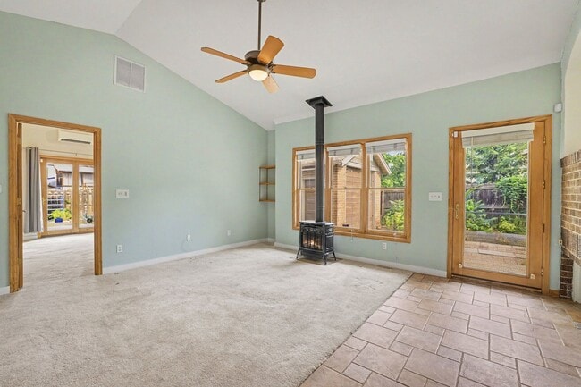 Building Photo - Charming Platte Park Bungalow Just Steps from South Pearl Street
