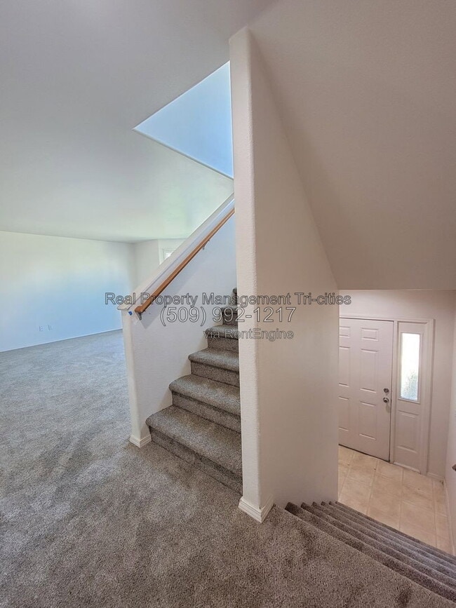 Building Photo - 7606 Quadra Dr