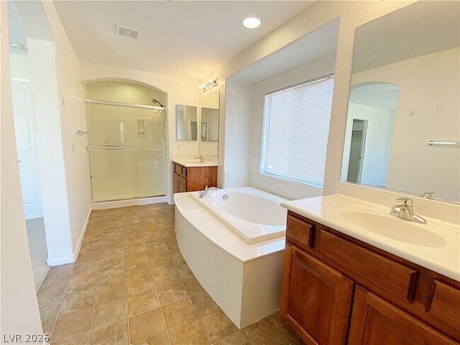 Building Photo - 8557 Alocasia Ct