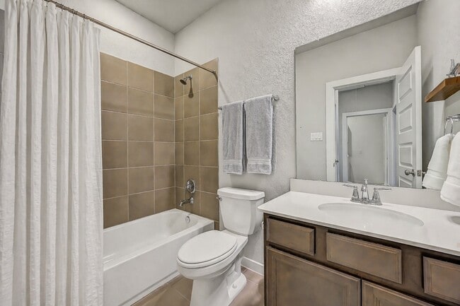 Building Photo - 2403 Bay Breeze Dr
