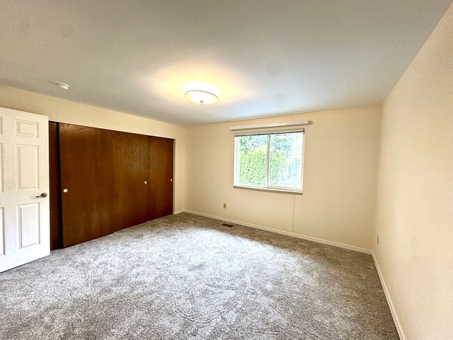 Building Photo - 15532 SE 175th Ct