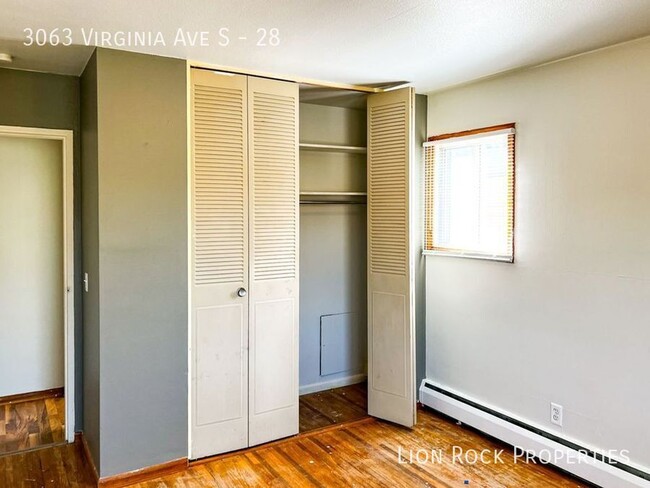 Building Photo - Cozy one bedroom in St. Louis Park for $11...