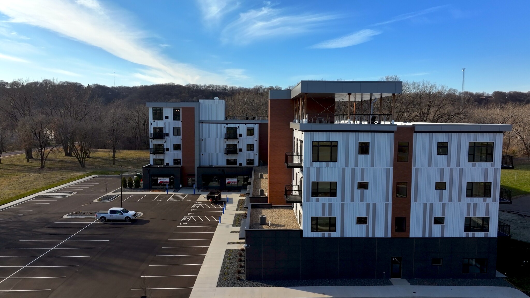 Building Photo - Axis Lofts