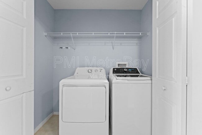 Building Photo - 8516 Brushleaf Way