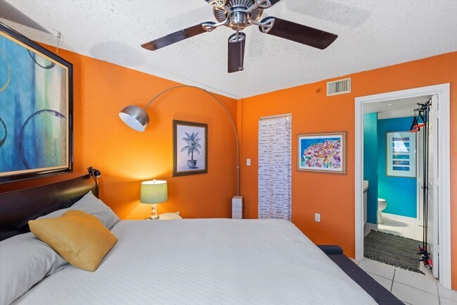 Building Photo - 3635 Seaside Dr