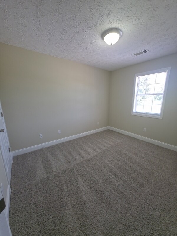 Building Photo - 217 Westchester Cir