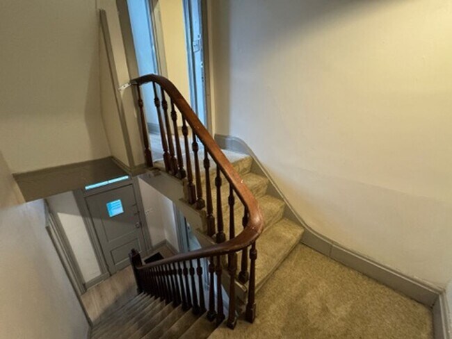 Building Photo - 308 Klotter Ave