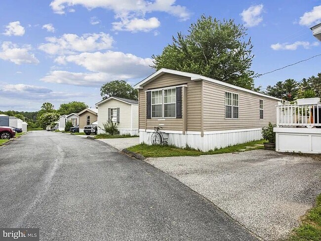 Building Photo - 1 Chesapeake Mobile Ct