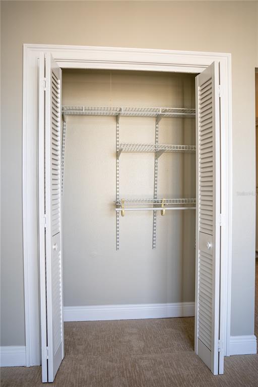 Building Photo - 1 Beach Dr SE