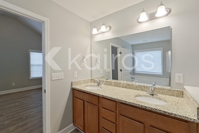 Building Photo - 141 Whitton Ct