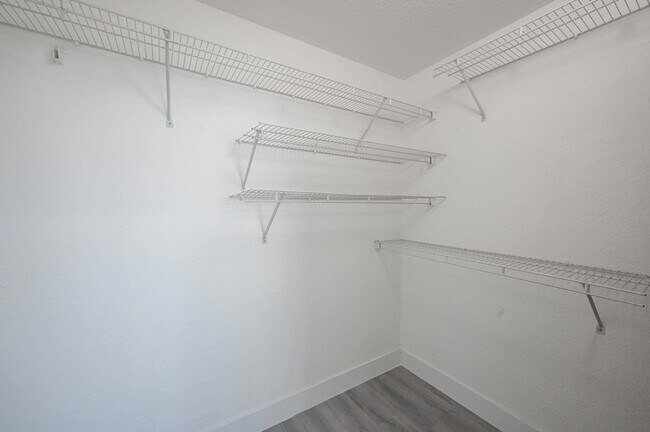 Building Photo - 18650 SW 28th Ct