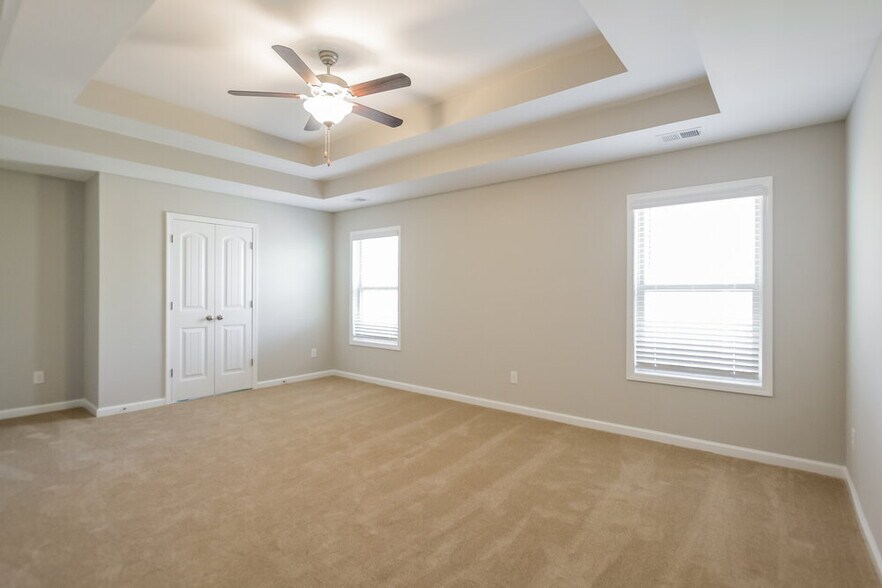 Building Photo - 345 Lenore Ct