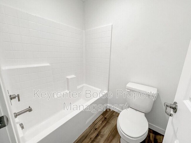 Building Photo - 4212 W Cirrus Ln