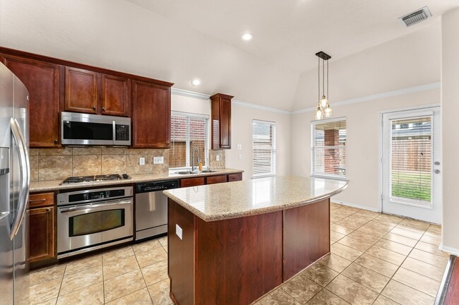 Building Photo - 13009 Castlewind Ln