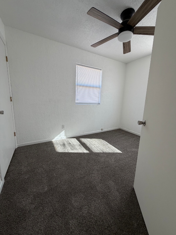 Building Photo - 406 Anderson Dr