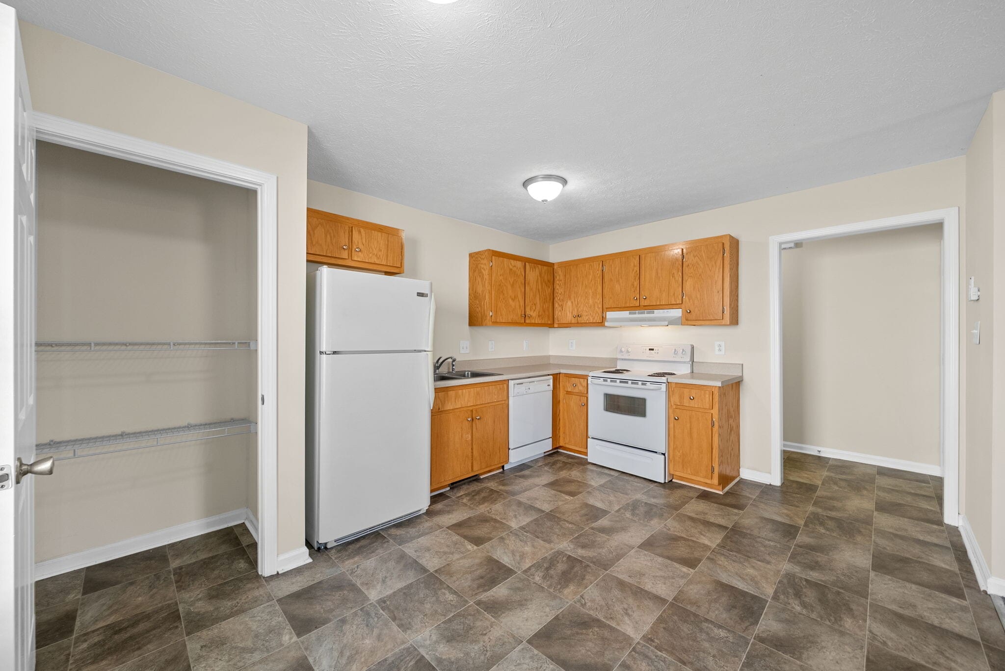 Building Photo - 105 Solid Rock Ct