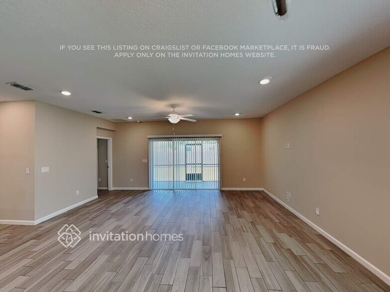 Building Photo - 11340 Oyster Creek Rd