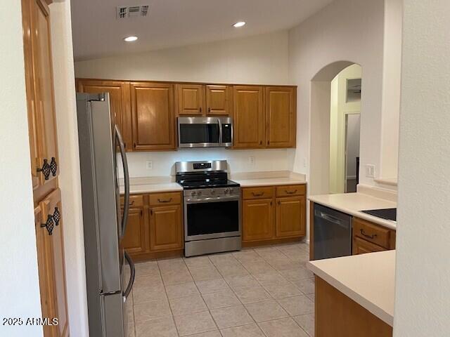 Building Photo - 1038 S Roca St