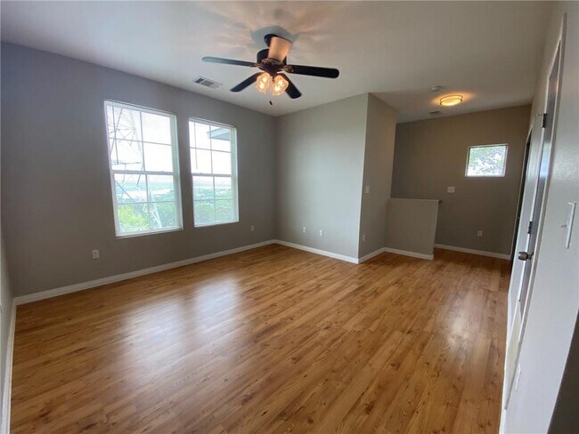 Building Photo - 204 Spellbrook Ln