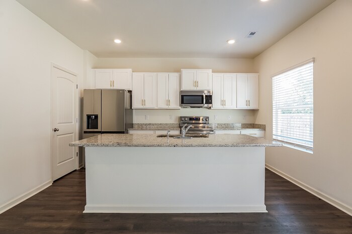 Building Photo - 5776 Timber Leaf Lp