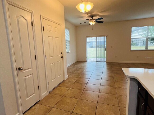 Building Photo - 6546 S Goldenrod Rd