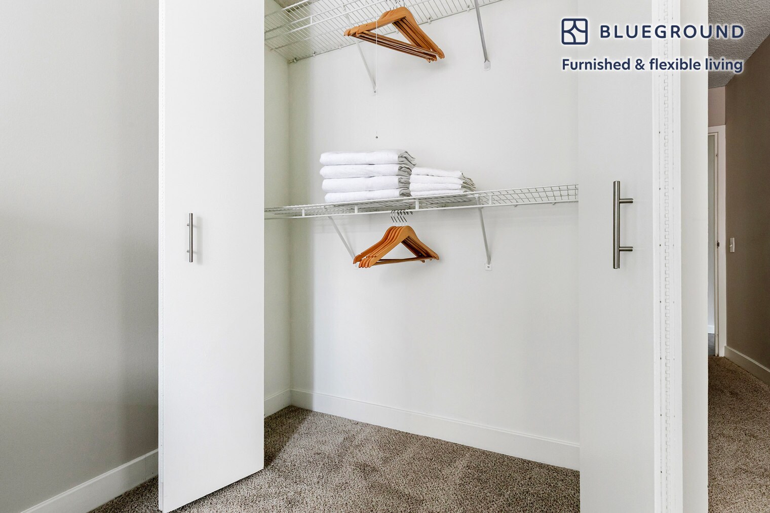 Building Photo - 77 W Huron St