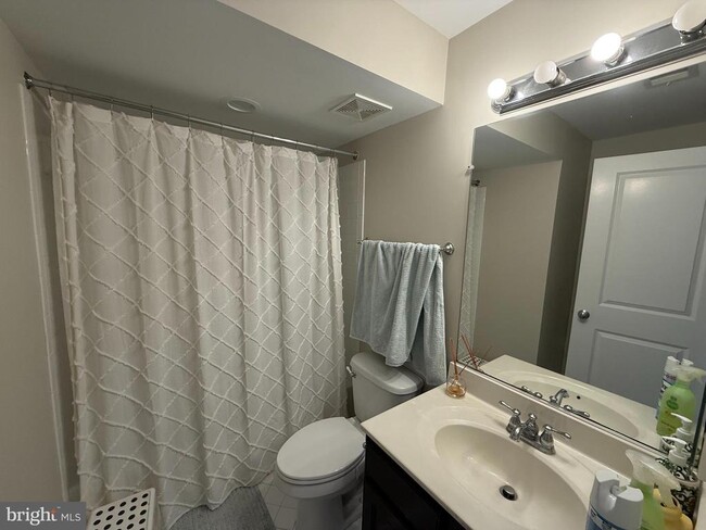 Building Photo - 42218 Castle Ridge Square