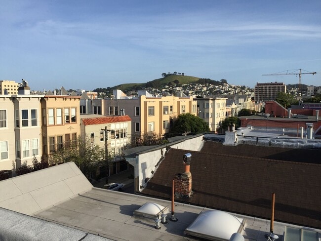 Building Photo - Epic Real Estate & Asso. Inc. - Beautiful, Spacious & Sunny 2 br/2ba Condo Available in Mission -...