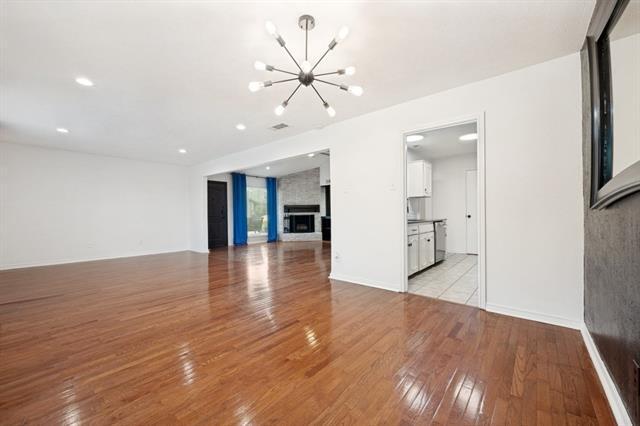 Building Photo - 3636 Hopetown Dr