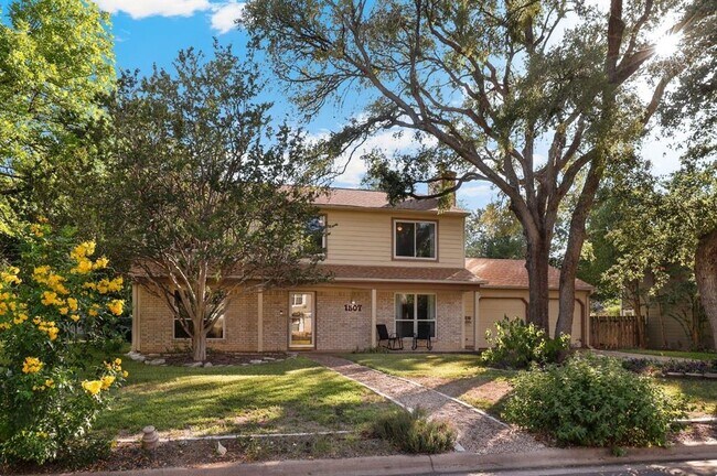 Primary Photo - 1507 Wildwood Dr